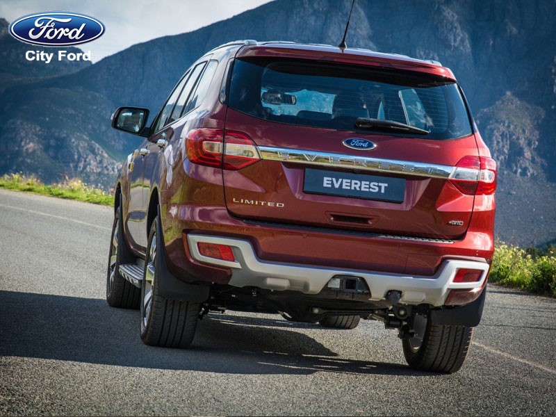 hệ thống cảnh báo giúp chủ xe Ford Everest 2018 Titanium thoải mái tham gia giao thông 