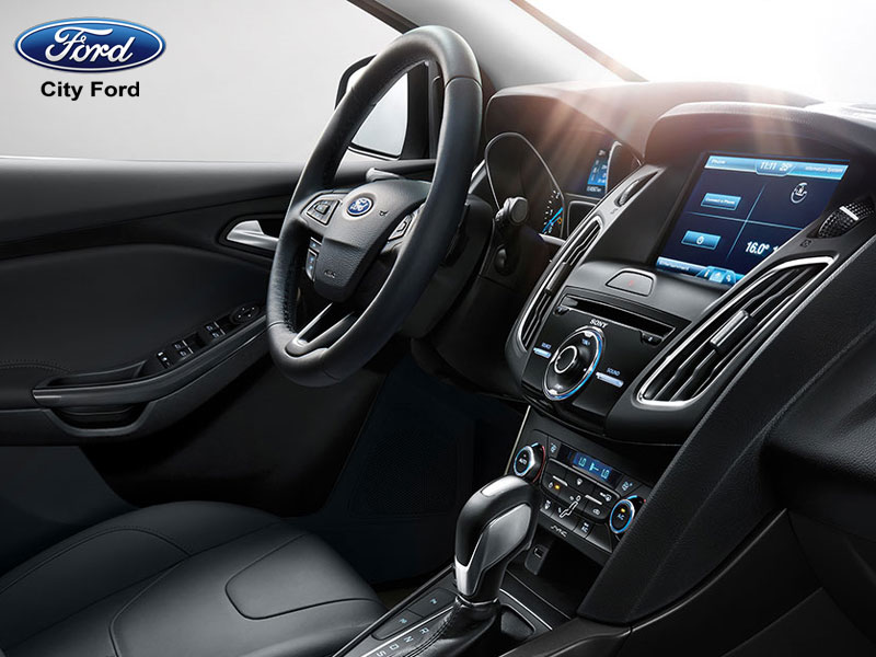 Ford Focus với hình dáng được nhấn mạnh ở sự bề thế, rộng rãi