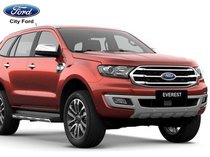 Ford Everest 2018 màu đỏ