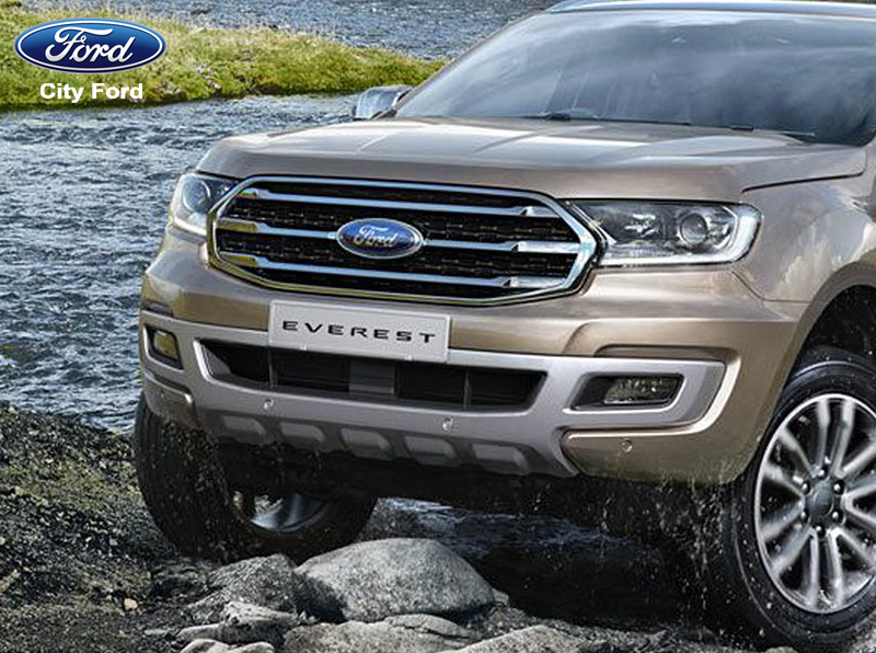 Đầu xe Ford Everest 2019 mạnh mẽ với thiết kế tinh tế