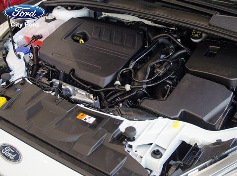 Ford Focus phiên bản 2019 sở hữu động cơ vô cùng khỏe khoắn và mạnh mẽ